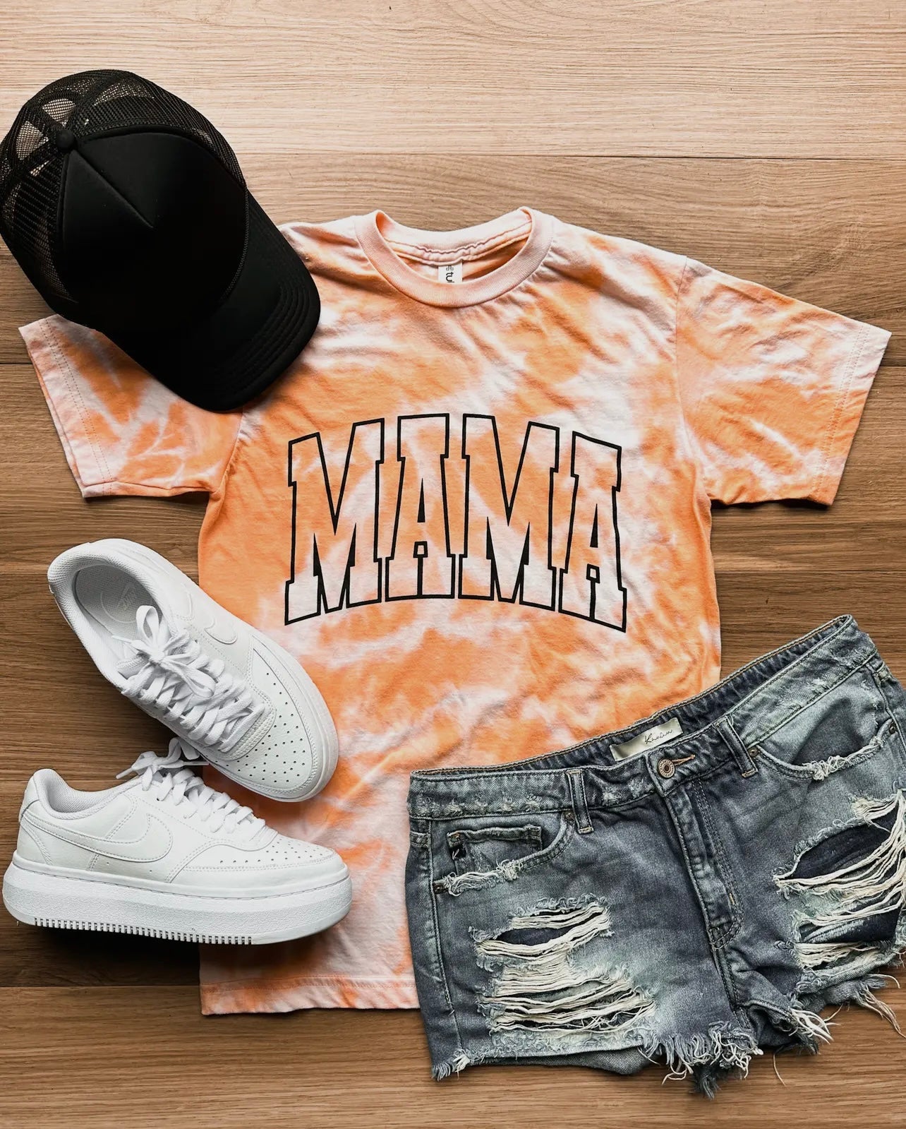 Mama Graphic Tee