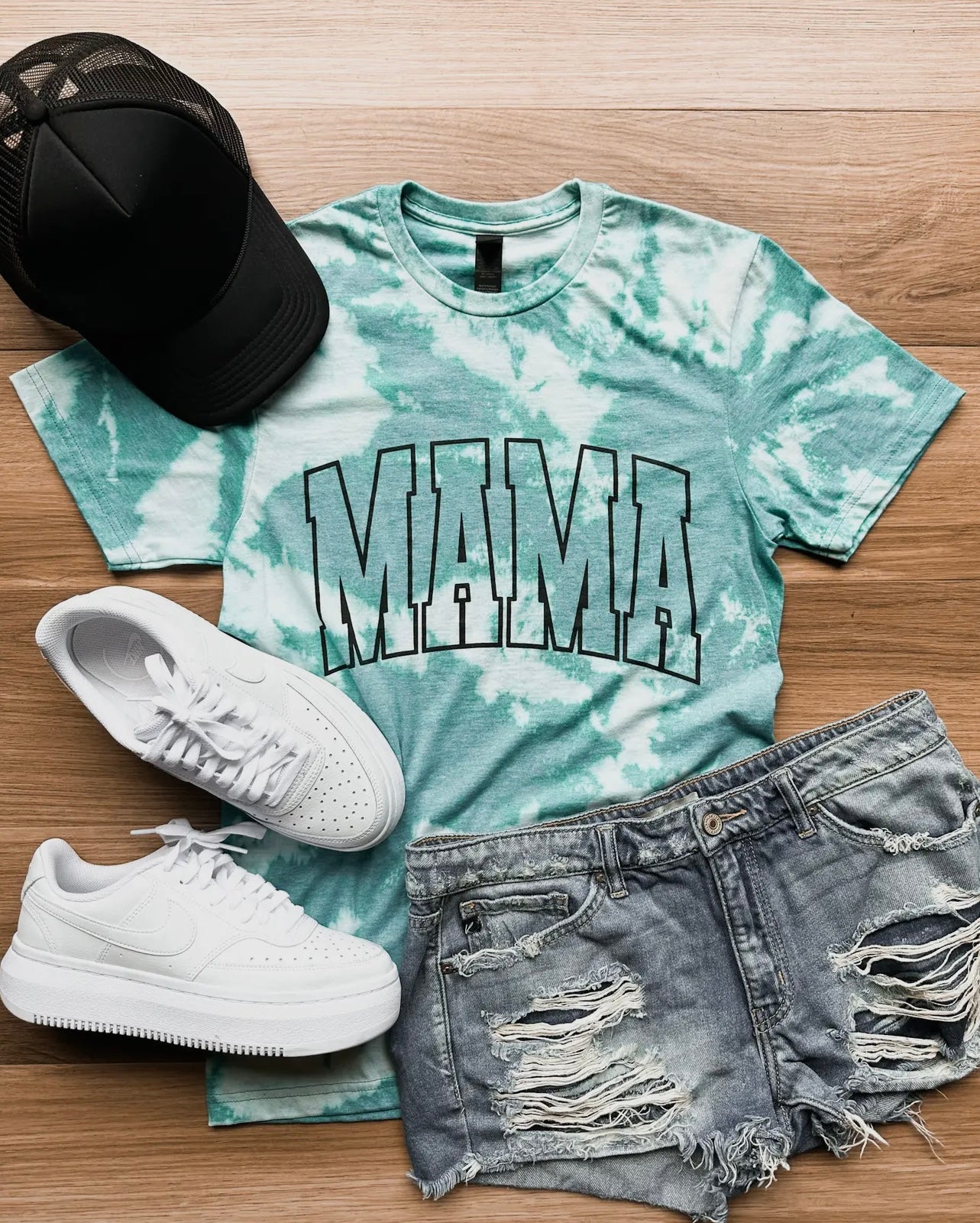 Mama Graphic Tee